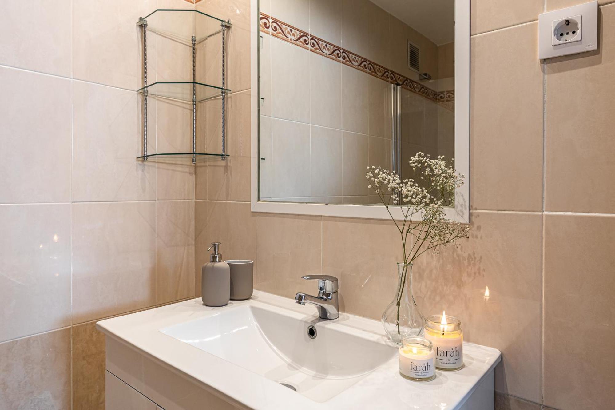 Waou Gran Via Attic - Corta Duracion Appartement Madrid Buitenkant foto
