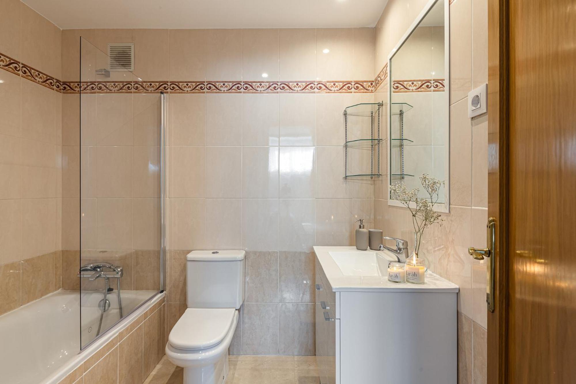 Waou Gran Via Attic - Corta Duracion Appartement Madrid Buitenkant foto